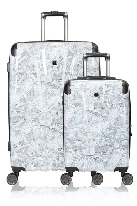 Spinning Our Wheels: The SWISSGEAR 7330 21” Carry-On Spinner Review