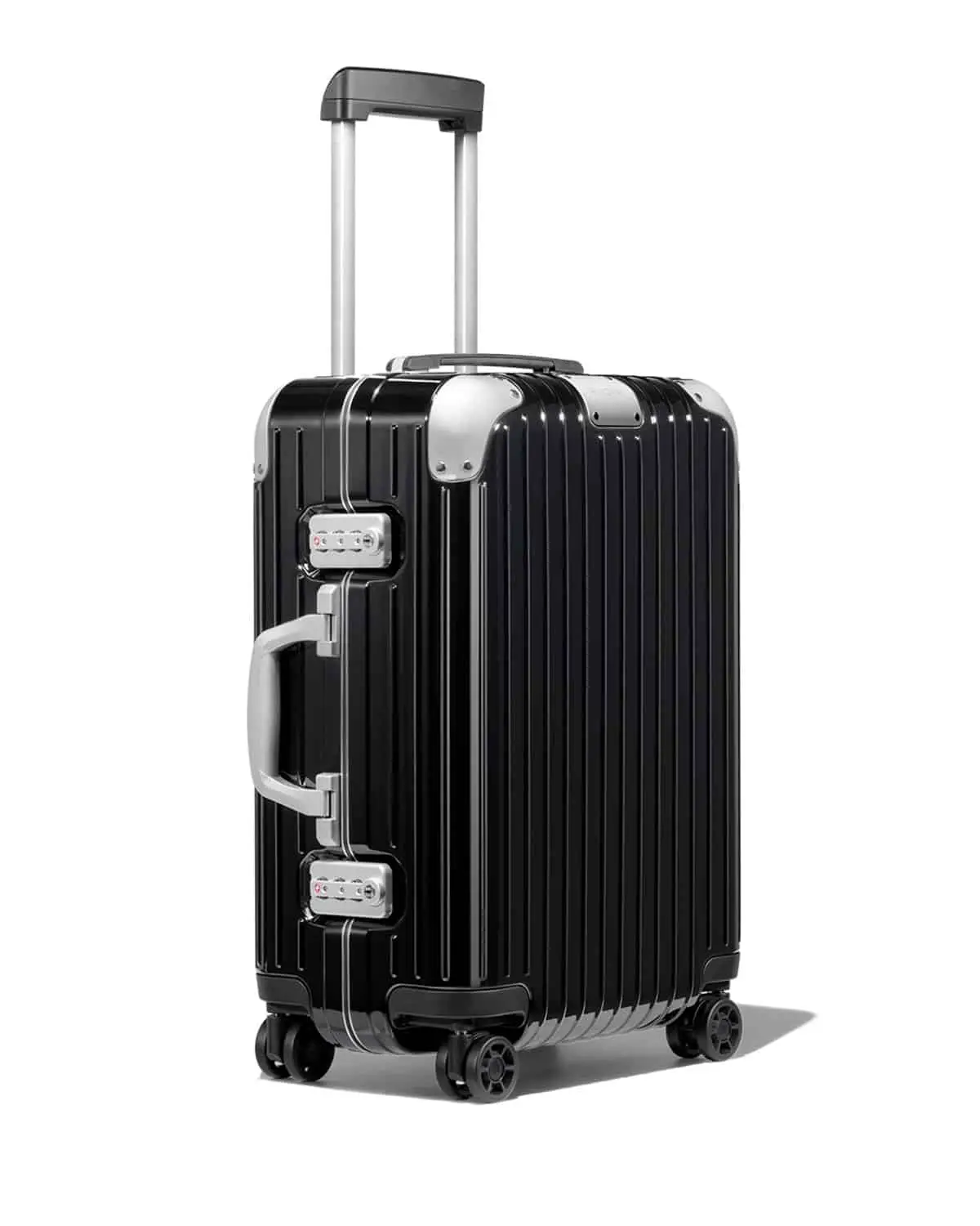 The Rimowa Hybrid Cabin – Our Thoughts on the Mixed Materials