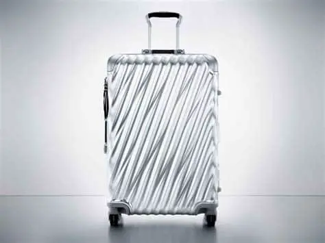 The Tumi 19 Degree Collection: Evaluating its Sophisticated Style and Price Point